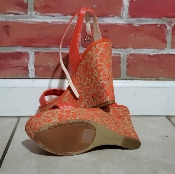 Nine West - Picture 3 of 3